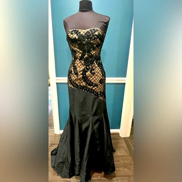 Sue Wong Dresses | Sue Wong Evening Gown | Color: Black/Gold | Size: 4 | Vrgavin's Closet